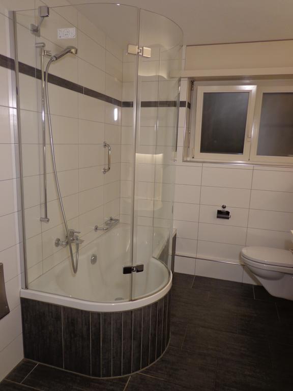 Apart Holidays - Residenza Flora Локарно Номер фото